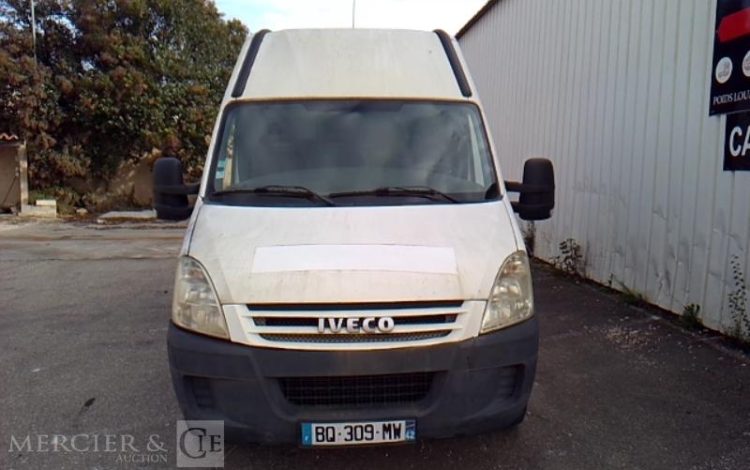 IVECO DAILY IV FOURGON 35S12 116CV BLANC BQ-309-MW