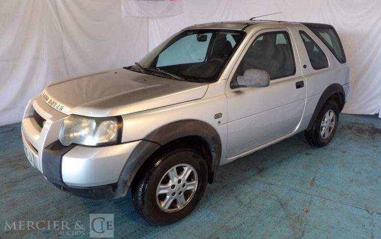 LAND ROVER FREELANDER 2,0 TD4 110CH S 4WD GRIS BT-215-ZA