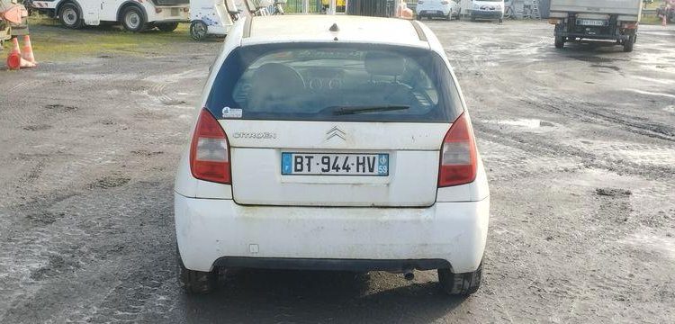 CITROEN C2 1,4 HDI – AN 2007 – NON ROULANT BLANC BT-944-HV