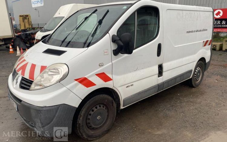 RENAULT TRAFIC L1  CF-846-LQ