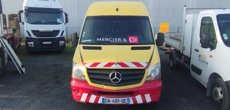 MERCEDES SPRINTER – DIESEL  – 169178 KMS – ANNE 2013 JAUNE DA-491-QE