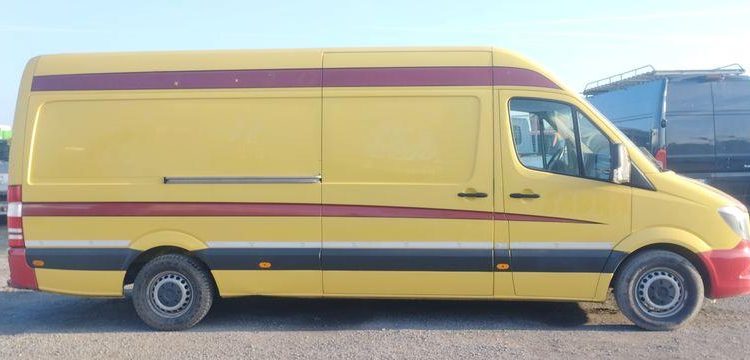 MERCEDES SPRINTER – DIESEL  – 169178 KMS – ANNE 2013 JAUNE DA-491-QE