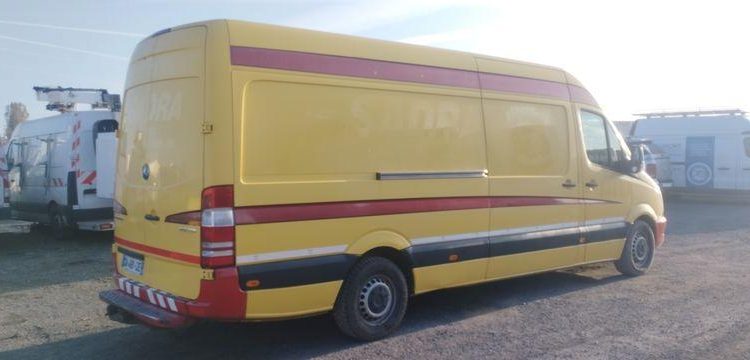 MERCEDES SPRINTER – DIESEL  – 169178 KMS – ANNE 2013 JAUNE DA-491-QE