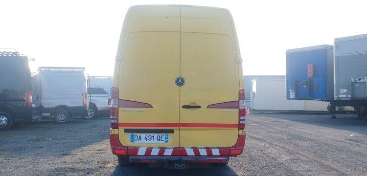 MERCEDES SPRINTER – DIESEL  – 169178 KMS – ANNE 2013 JAUNE DA-491-QE