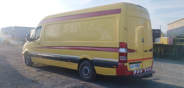 MERCEDES SPRINTER – DIESEL  – 169178 KMS – ANNE 2013 JAUNE DA-491-QE