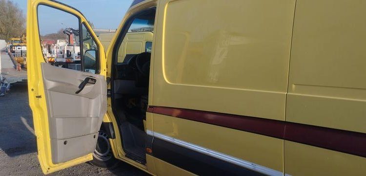 MERCEDES SPRINTER – DIESEL  – 169178 KMS – ANNE 2013 JAUNE DA-491-QE