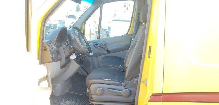 MERCEDES SPRINTER – DIESEL  – 169178 KMS – ANNE 2013 JAUNE DA-491-QE