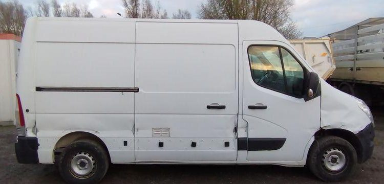 RENAULT MASTER BLANC DL-811-FT