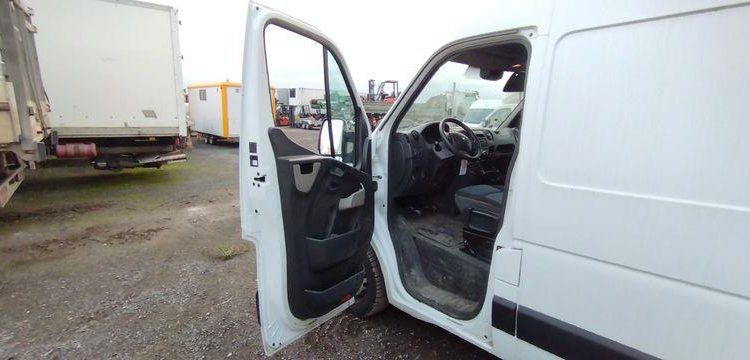 RENAULT MASTER BLANC DL-811-FT