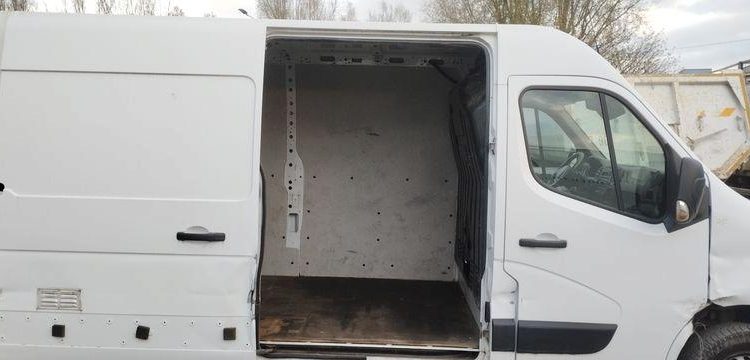 RENAULT MASTER BLANC DL-811-FT