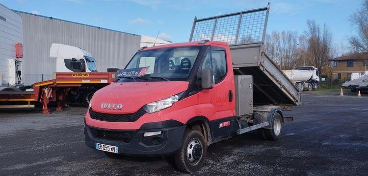 IVECO 35C13 BENNE SIMPLE CABINE COFFRE  EB-055-WV