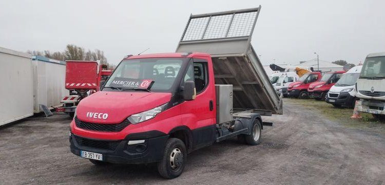 IVECO 35C13 BENNE SIMPLE CABINE COFFRE  EB-357-YV