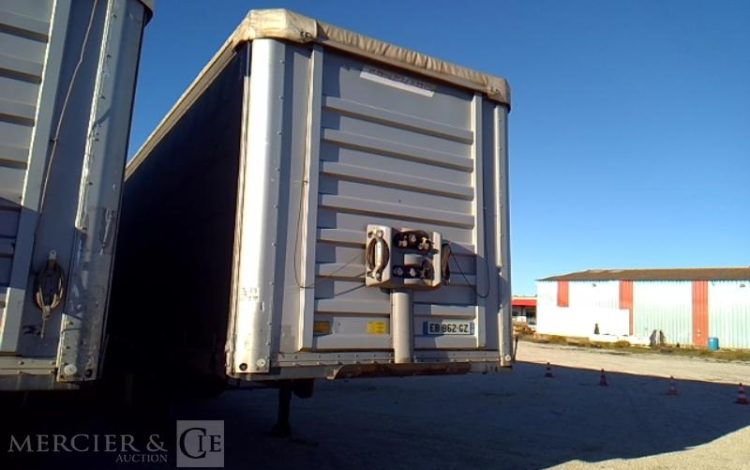 FRUEHAUF SEMI REMORQUE BACHE 3 ESSIEUX PTAC 38T GRIS EB-862-GZ