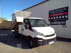 IVECO 35-130 BENNE SIMPLE CABINE COFFRE BLANC ED-185-RF