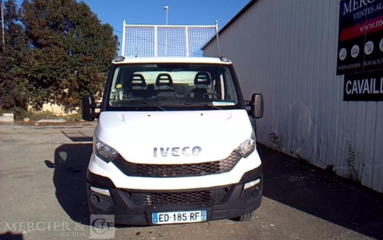 IVECO 35-130 BENNE SIMPLE CABINE COFFRE BLANC ED-185-RF