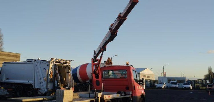 IVECO 35S11 AVEC NACELLE GSR 169TR 16M ROUGE ED-756-HD