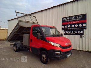 IVECO 35-130 BENNE SIMPLE CABINE COFFRE ROUGE EG-587-TB