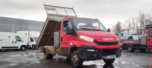 IVECO 35C13 BENNE SIMPLE CABINE COFFRE NON ROULANT  EG-705-NP