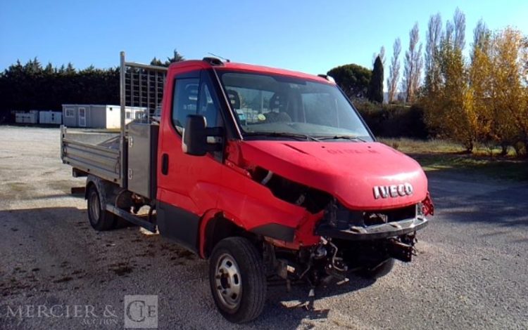 IVECO 35C12 BENNE SIMPLE CABINE NON ROULANT  EM-444-FM