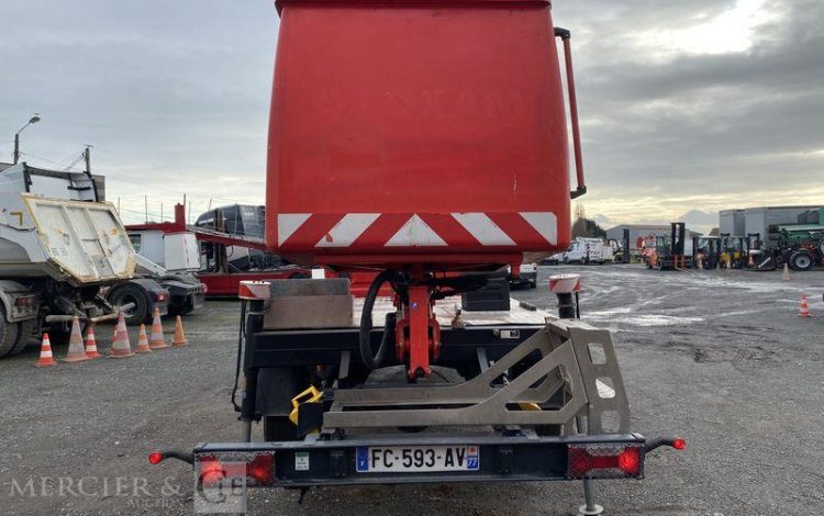 IVECO 35S12 AVEC NACELLE FRANCE ELC B17CTE 16M ROUGE FC-593-AV