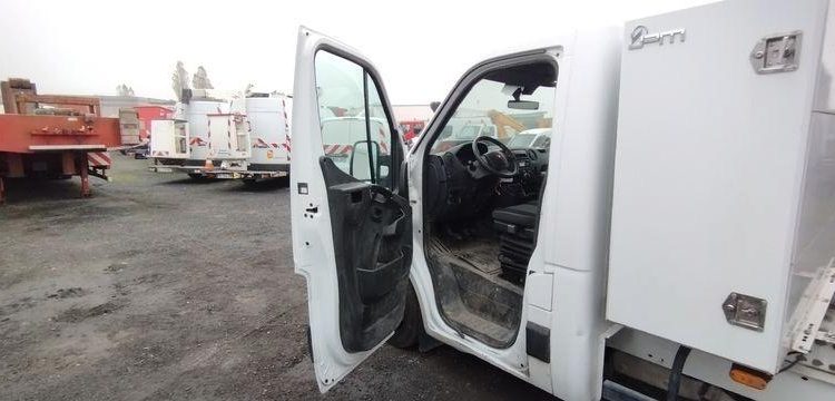 RENAULT MASTER BLANC FG-258-HD