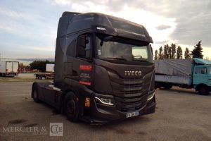 IVECO S 570 4X2 GRIS FQ-296-BG