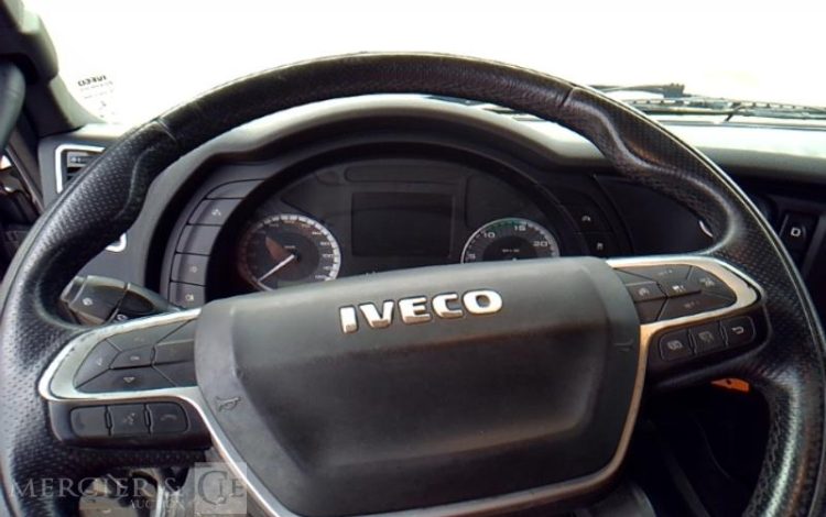 IVECO S 570 4X2 GRIS FQ-296-BG