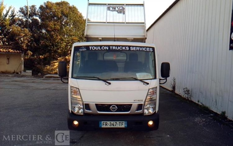 NISSAN NT400 35.13 BENNE SIMPLE CABINE BLANC FR-347-TF