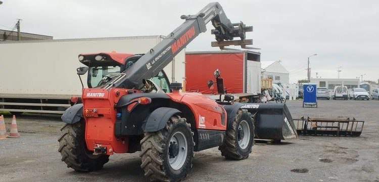 MANITOU CHARIOT TELESCOPIQUE  MLT 733-115 D – DIESEL – CAPACITE 9,5 T – HAUTEUR : 6,9 M  FR-666-YY