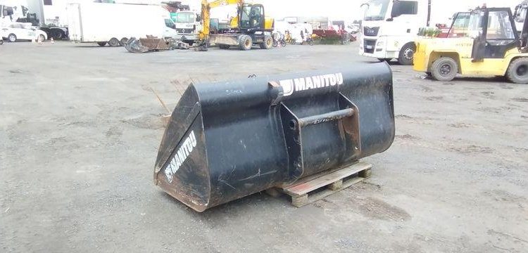 MANITOU CHARIOT TELESCOPIQUE  MLT 733-115 D – DIESEL – CAPACITE 9,5 T – HAUTEUR : 6,9 M  FR-666-YY