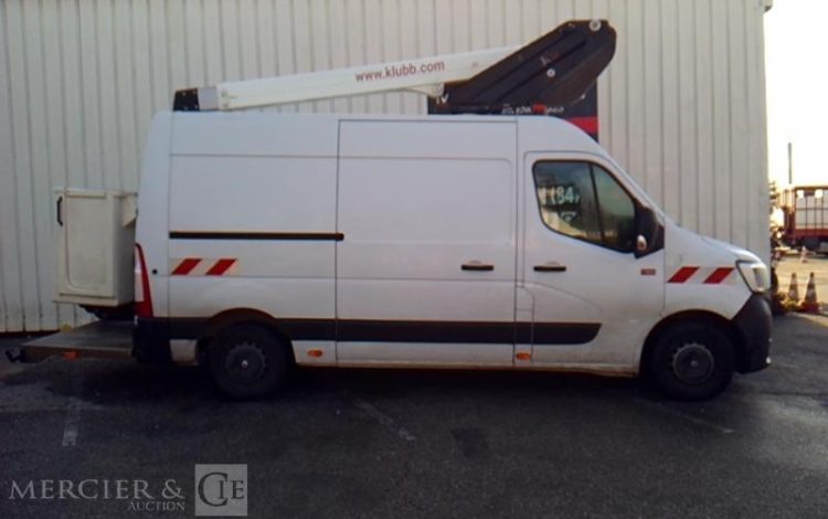 RENAULT MASTER F3300 2.3 DCI 16V 145CV NACELLE SUR VL 12M 806H BLANC FT-433-GA