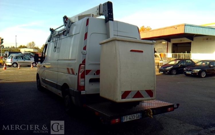 RENAULT MASTER F3300 2.3 DCI 16V 145CV NACELLE SUR VL 12M 806H BLANC FT-433-GA