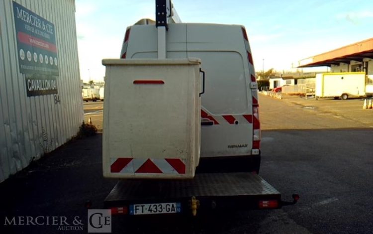 RENAULT MASTER F3300 2.3 DCI 16V 145CV NACELLE SUR VL 12M 806H BLANC FT-433-GA