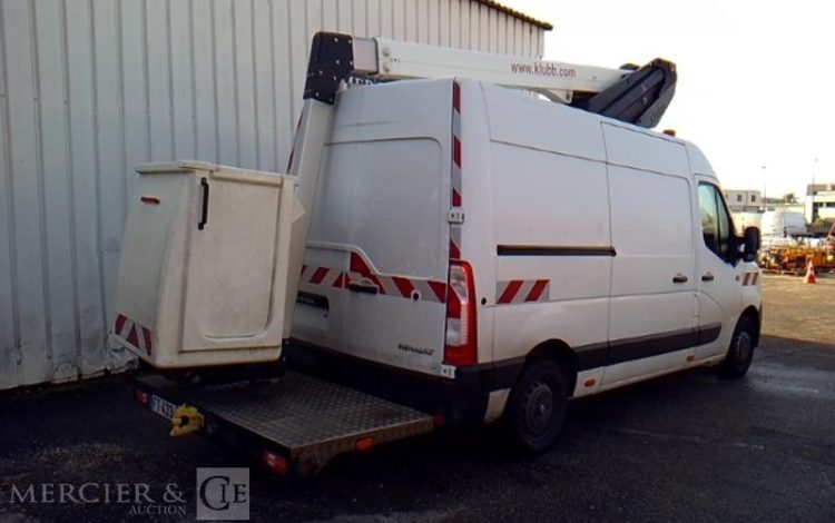 RENAULT MASTER F3300 2.3 DCI 16V 145CV NACELLE SUR VL 12M 806H BLANC FT-433-GA