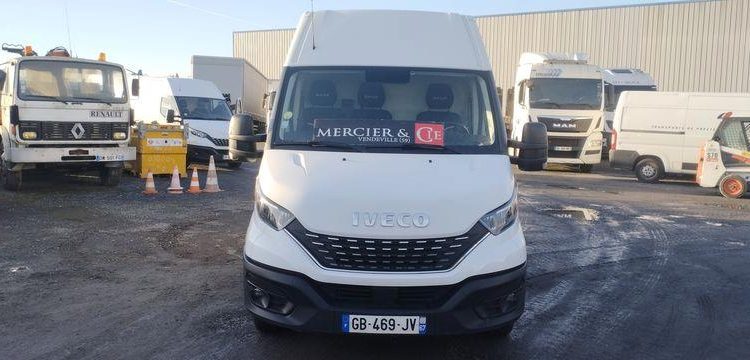 IVECO 35C14  GB-469-JV