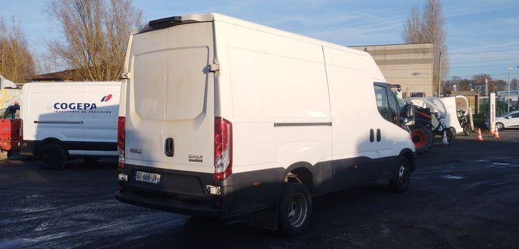 IVECO 35C14  GB-469-JV