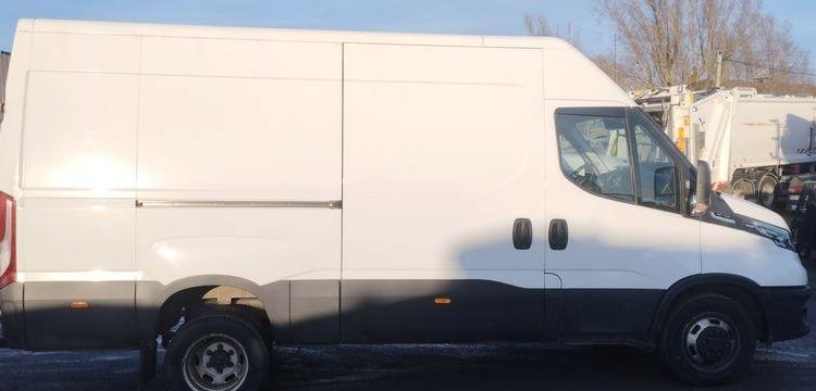 IVECO 35C14  GB-469-JV