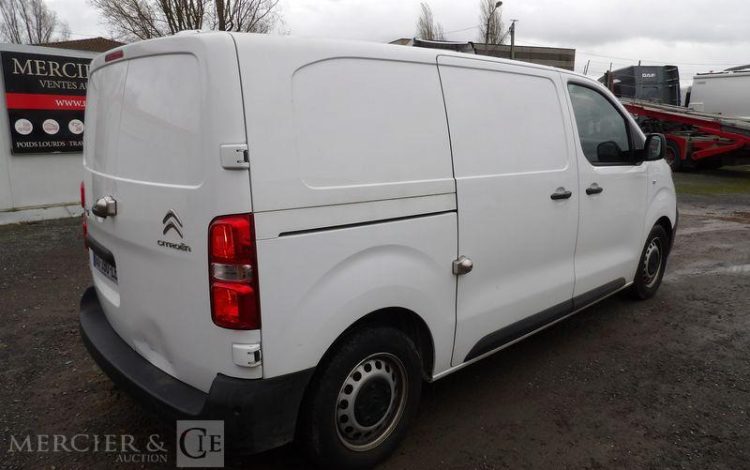 CITROEN JUMPY M BLUEHDI 120 S&S – 29368 KMS – ANNEE 2021 BLANC GD-390-LE