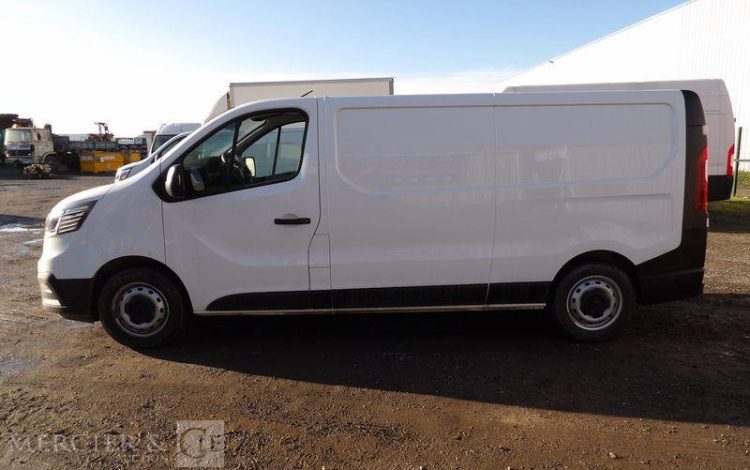 RENAULT TRAFIC VAN GCF L2H1 3T BLUE DCI 130 E6DF BLANC GF-201-QK