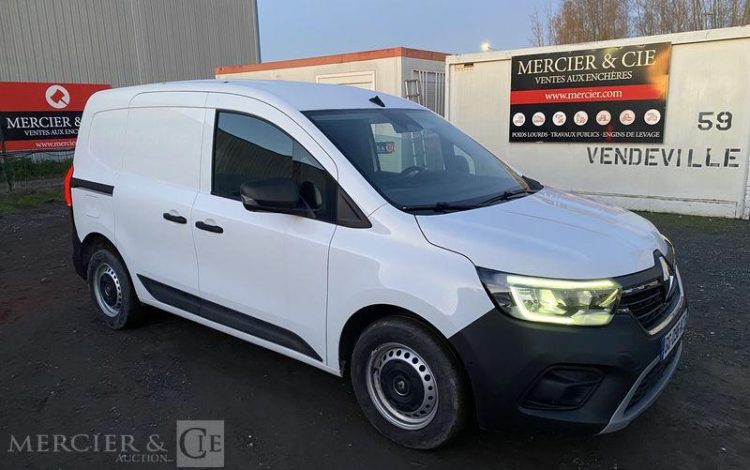 RENAULT KANGOO VAN GD CFT BLUE DCI 115 BLANC GG-096-KZ