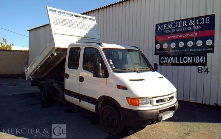 IVECO 35C11 TRIBENNE DOUBLE CABINE BLANC GN-219-AX