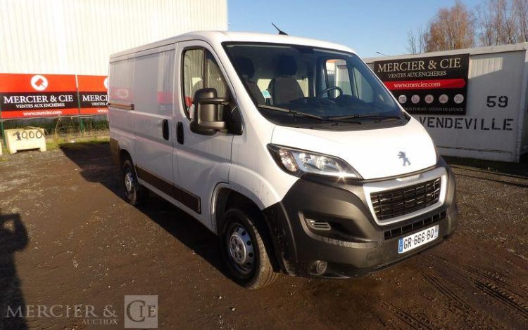 PEUGEOT BOXER PREMIUM 335 L1H1 BLANC GR-666-BQ