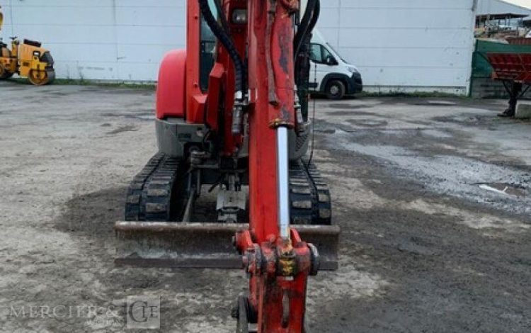 YANMAR VIO25-4  9383