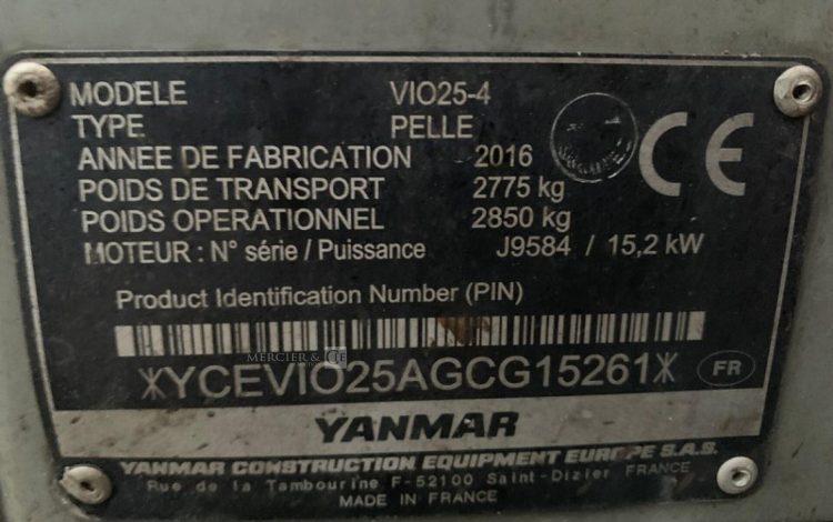 YANMAR VIO25-4  9383