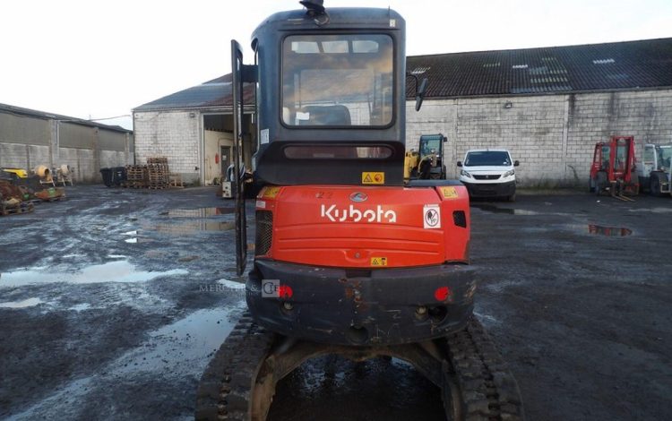 KUBOTA U35/3  PEL748203