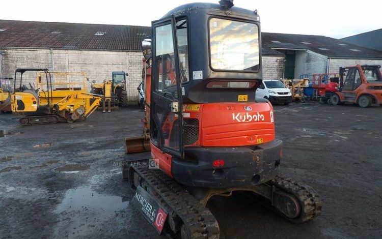 KUBOTA U35/3  PEL748203