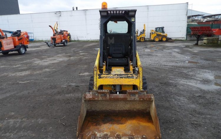 BOBCAT S70 TRACK UNIT  BOB010202