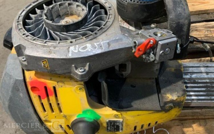 WACKER NEUSON BH65  105MAM11