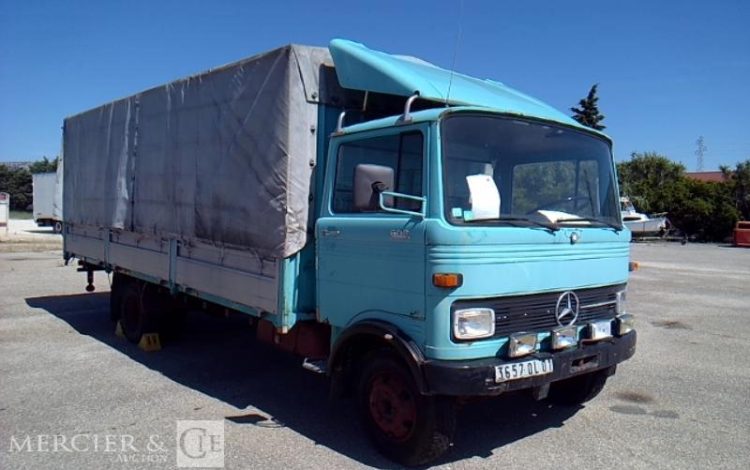 MERCEDES CAMION PLATEAU RIDELLES BACHE 608 4X2 PTAC 6500KG NON ROULANT BLEU 3657QL01