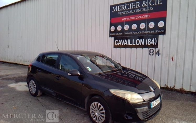 RENAULT MEGANE III 1.5 DCI 86 CV NOIR AC-010-FX